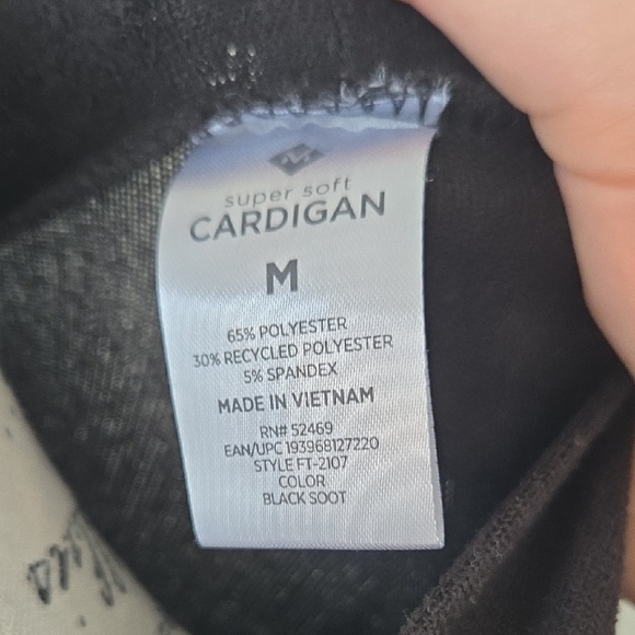 Elegant Black Open Front Cardigan - Picture 3 of 4